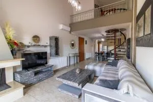 Dimitra Boutique Apartments 1 - Keramotí