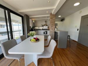 Acropolis Cityscape Loft