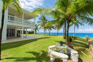 Luxury Oceanfront Villa with Amazing Views
