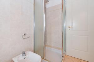 Wendy Apartment- Twobedroom & Pool & ParkPrivateFree & Sports