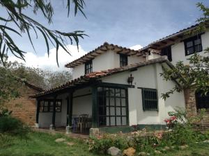 DOFA Hosteria
