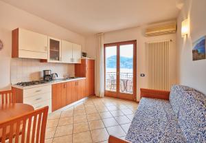 One-Bedroom Apartment with Lake View room in Appartamenti La Perla