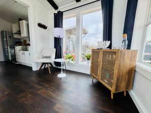 The Tiny Treasure with Pool and Hot Tub