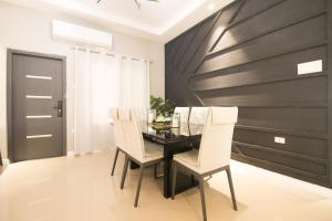 LnD Villa! Lovely gated community, 24 hrs security, amazing view, and pool