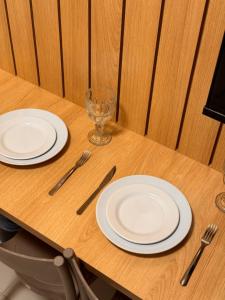 Makia Flats Muro Alto