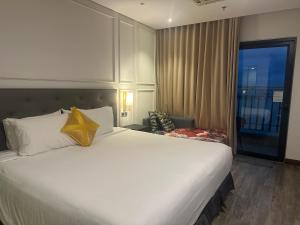 Golden Bay Apartment Ocean View