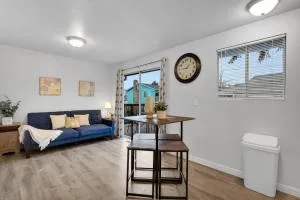 Rainier Guesthouse Private Rooms - Walk to Metro - Kent