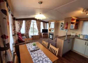 Spacious and modern 3 bedroom Doniford Bay Haven Caravan Park Static Caravan