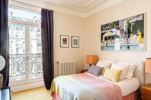 170m air conditioned decor apartment