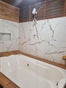 Quarto casal banheira