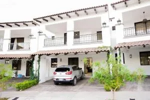 Beautiful Modern Home in Res San Andres - Perquín