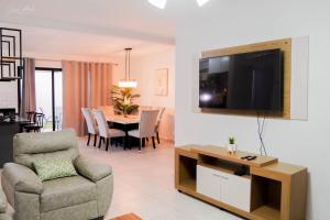 Beautiful Modern Home in Res San Andres