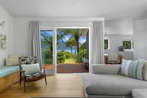 Luxury Waterfront Retreat at Mahau Sound