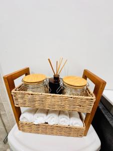 Cozy & Private Studio - Easy Access to PBI & I-95 - Free Wifi