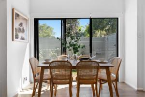 The Oak Grove - Dedicated Workspace, WiFi, Parking