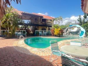 Posada Luisa Del Valle Guacuco