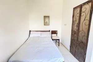 Lathysha Guest House Syariah Mitra RedDoorz - Priang