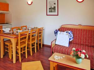 Maisons de vacances Cassen Holiday for Eight Guests : photos des chambres