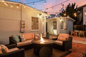 Beautiful Windansea Beach Compound Steps to Sand