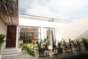 Bikini Top Villa Umalas