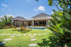 The Orange Sky - 3BR Pool Villa in Kerobokan