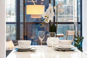 Sky-High CBD Retreat 2BR Apartment with Pool & Gym