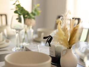 Cozy Designer 4 Bedrooms Home Near Local Shops