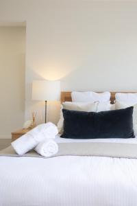 Luxury Avenue Retreat-Sleeps 8, Fireplace, Central, Garage, 4 bedroom, 2 bathroom, BBQ - Ubytování bez kategorie ve městě Ocean Grove