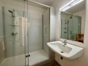 Appartements Quiberon - Studio 27m² - Vue mer - 2 pers - Animaux admis - Parking - FR-1-478-310 : photos des chambres