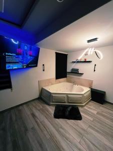 AXEL Suites Diamante Jacuzzi