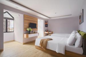 Nature Hotel - Win Happy