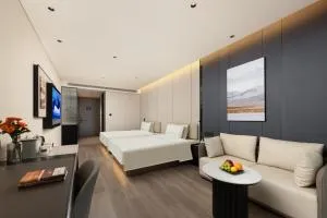 Atour Hotel Tianjin Binhai Yujiapu Financial District - Binhai
