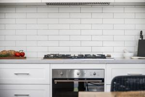 Park Yourself in Park St Perfection and Position