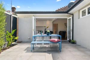 Park Yourself in Park St Perfection and Position