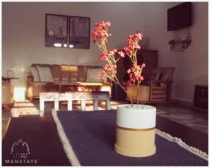 The Manstays - Luxe and top-rated homestay nearby Ganges! - Rāiwāla