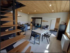 Maisons de vacances Coeur de volcan : Maison 2 Chambres