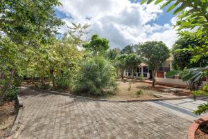 Rosecrest Farmhouse D2 AcrePvt PoolJacuzzi