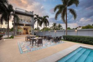 Modern Comfort in Paradise - Villa Argent 6 with 3BR and Access to Tropical Pool