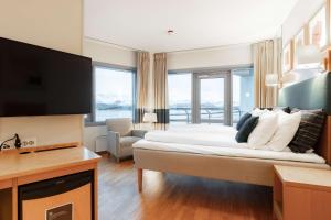 Superior King Room with Balcony room in Scandic Seilet Hotel