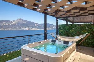 Terrace of Wally - Apartment With Pool