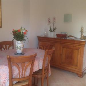 Appartement lumineux à 20mn de Paris en RER A