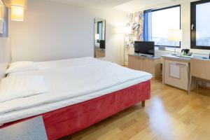 Superior Twin Room with City View room in Scandic Hakaniemi