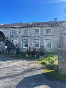 NEW, STYLISH & SPACIOUS GROUND FLOOR Mews