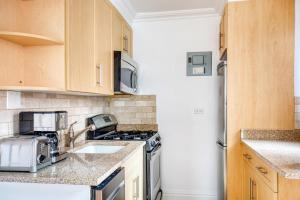 Murray Hill Studio w Gym Doorman nr 6 train NYC-628