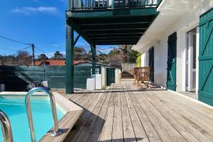 Spacious house with garden and pool