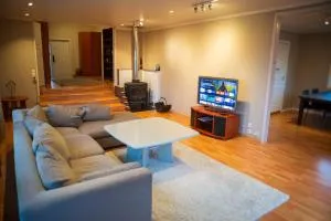 Hel leilighet, sentralt på Madla - Sunde