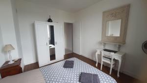 Maisons de vacances House with garden and view of Rouen : photos des chambres