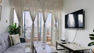 2Bedroom Fully Furnished Apartment for Rent in JLT with Lake View Near to DMCC Metro Station