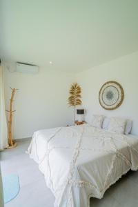 Casa Luna - 4BR villa near Canggu