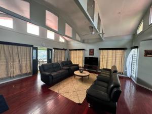 Lester Getaway - Prázdninové domy, Suva